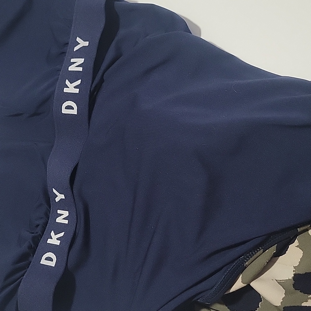 DKNY  Navy Leopard Print  One Piece Swimsuit 12 - Picture 13 of 13
